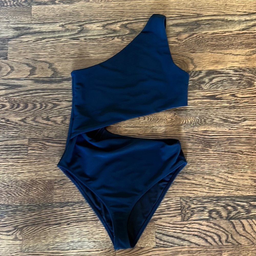 Beach Riot Celine swimsuit